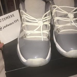 COOL GREY JORDAN 11